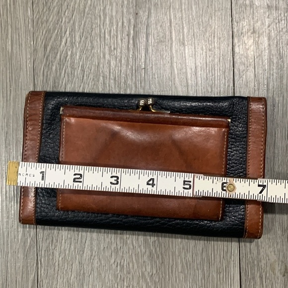 Dooney & Bourke Vintage Black Pebbled Leather w/Brown Leather Trim Coin Purse - Picture 9 of 14